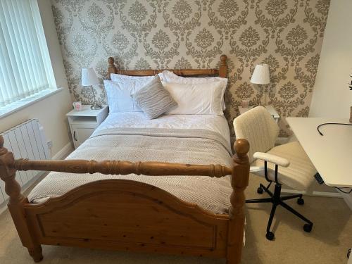 2 Bed House Near NEC & Birmingham Airport Free Parking & Wifi, Birmingham (zdjęcie 4)