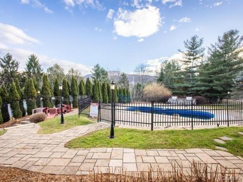 Condo-hôtel Le Champlain - Condo103 Bromont (Condo-hotel Le Champlain - Condo103 Bromont) in برومون - كيبك