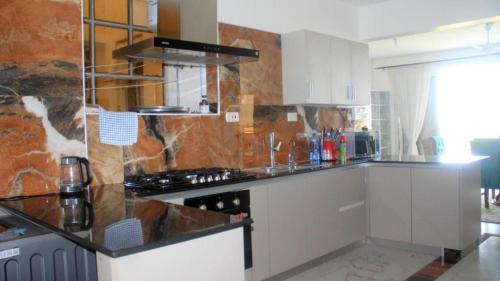 廚房, Hyatt Coast Regency 3 Bedroom ensuite in 尼亞利海灘