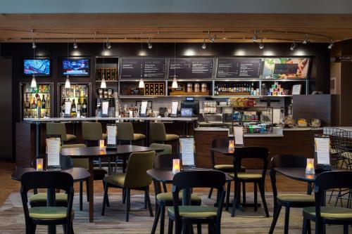 Courtyard by Marriott Glenwood Springs - image 10