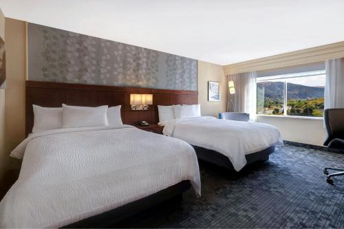 1 queen bed