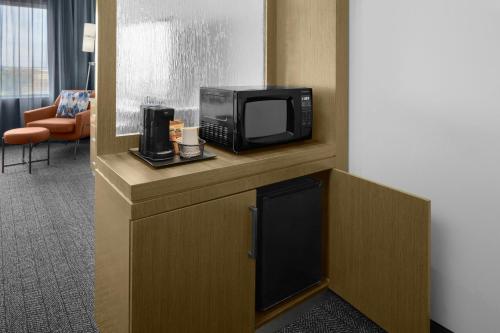 Courtyard by Marriott Orlando South/Grande Lakes Area - image 38