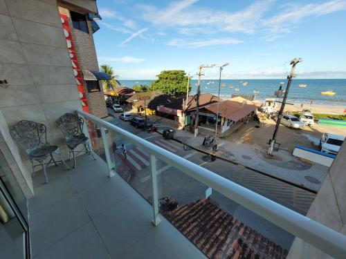 Double Room with Balcony and Sea View image 3