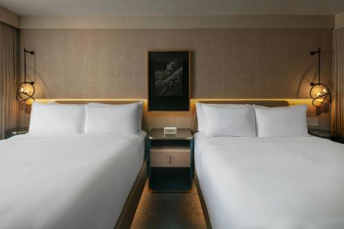 643321026 Hotel de la Poste - French Quarter, A Renaissance Hotel