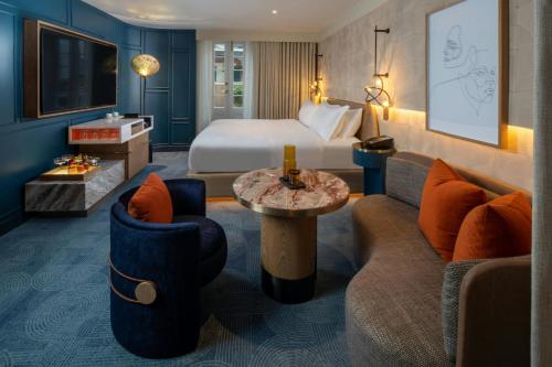 room detail thumbnail 1