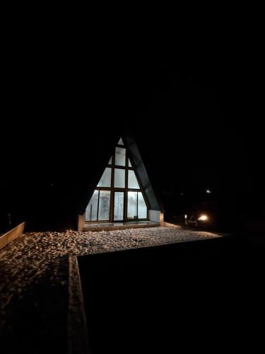 Vikendica sa bazenom HUZUR in Ostrožac