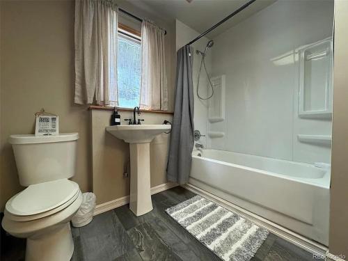 Perfect Cabin for your Adventures and Retreat in Black Hawk, USA