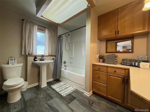 Perfect Cabin for your Adventures and Retreat in Black Hawk, USA