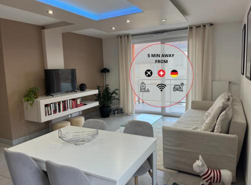 A few steps from BASEL with Balcony and free private Parking 1