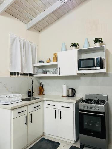 Entire Home - West Coast Barbados in Speightstown