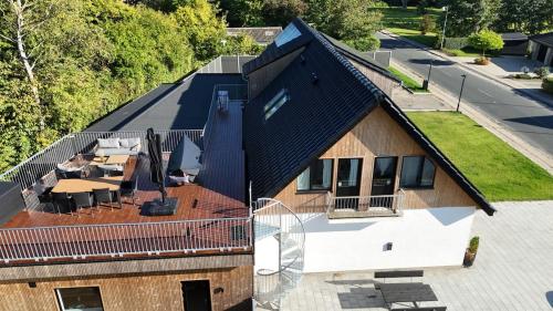 The Butterfly - House in Odense for 7 Persons with Luxury Rooftop Deck & Free Parking, Odense