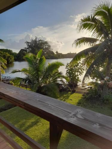 Utsikt, Te Mana Lodge iti in Afaahiti