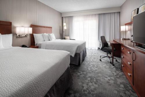 2 double beds
