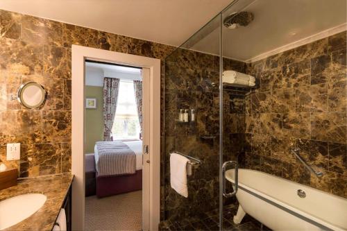St. Ermin's Hotel Autograph Collection - image 12