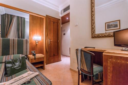 Raeli Hotel Luce - image 4