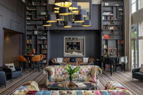 Renaissance Paris Hippodrome de St. Cloud Hotel - image 34