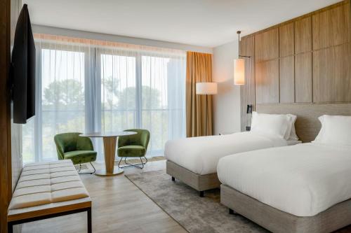 AC Hotel by Marriott Krakow - image 4