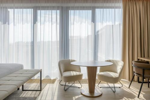 AC Hotel by Marriott Krakow - image 11