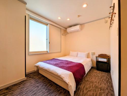 Double Room image 10