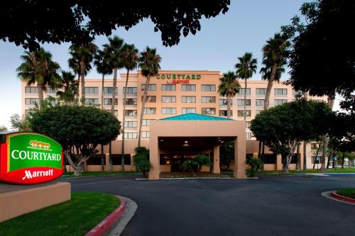 Courtyard by Marriott Cypress Anaheim / Orange County - main image