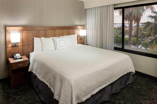 Courtyard by Marriott Cypress Anaheim / Orange County - image 7