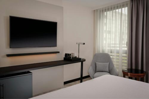Courtyard by Marriott Paris Arcueil - image 7