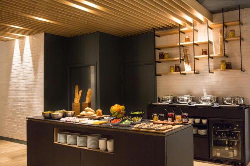Courtyard by Marriott Paris Arcueil - image 5