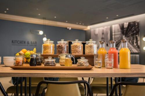 Courtyard by Marriott Paris Arcueil - image 9