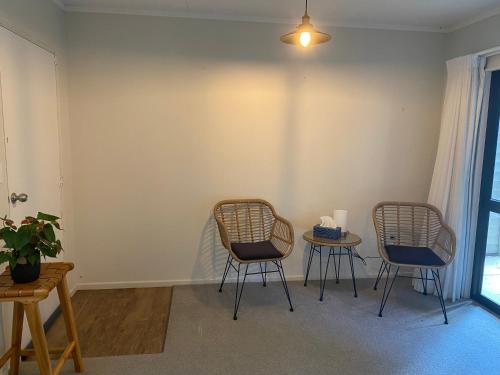 Facilities, Private Garden Oasis with Pool and Gym in Lepperton