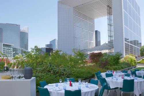 Renaissance Paris La Defense Hotel - image 7