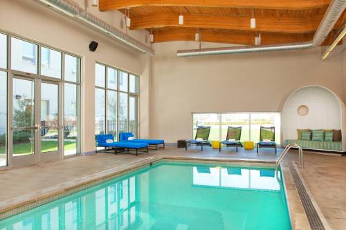Aloft Chesapeake - image 4