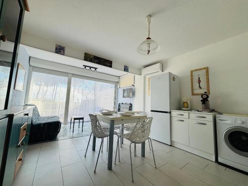 Apartment image 6