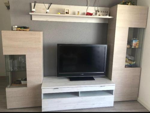 Apartment image 3
