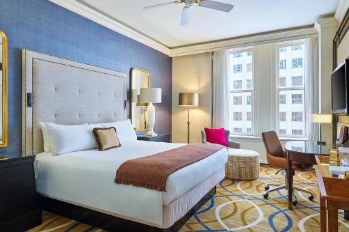 1 queen bed