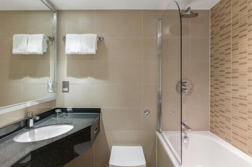 Renaissance London Heathrow Hotel - main image