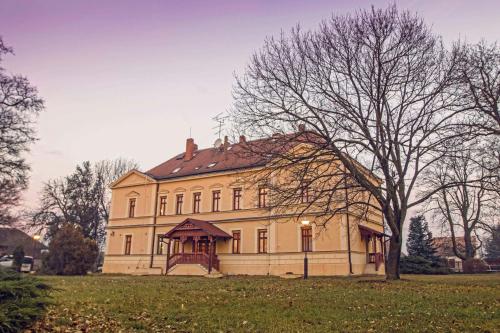  P4W Vadászkastély Pusztacsalád, Unterkunft in Pusztacsalád