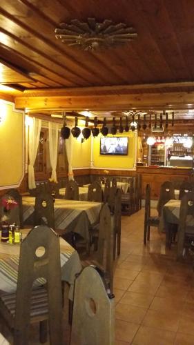 Chuchura Family Hotel - image 9