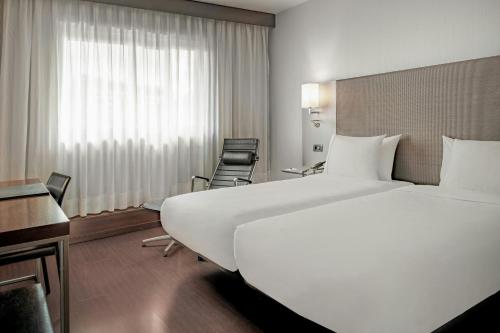 AC Hotel by Marriott Porto - image 3