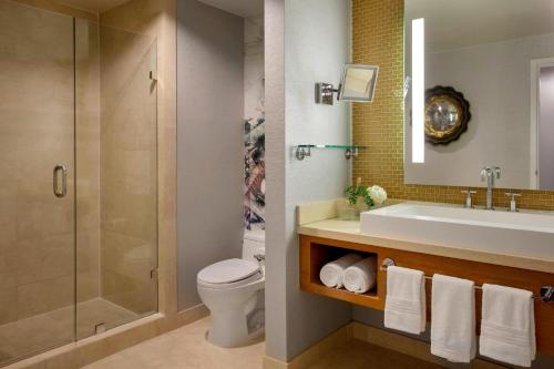 Renaissance Palm Springs Hotel - image 5