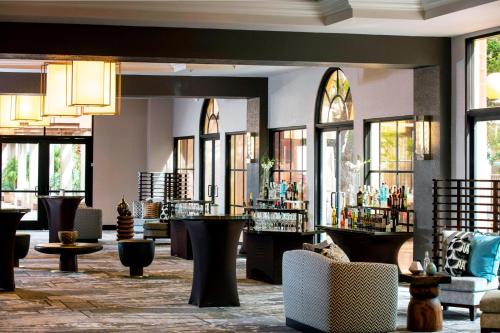 연회장, 르네상스 팜 스프링스 호텔 (Renaissance Palm Springs Hotel) in 팜 스프링 시티 센터