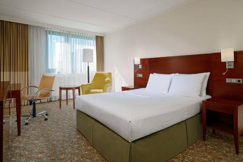Courtyard by Marriott Düsseldorf Seestern - main image