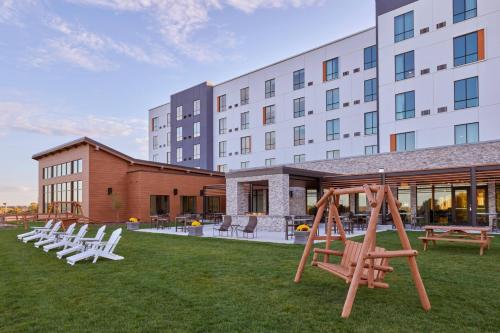 Courtyard by Marriott Petoskey at Victories Square - image 8