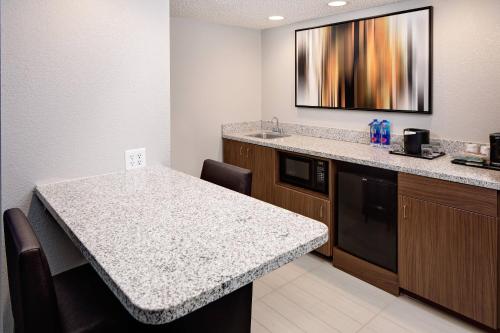 Courtyard by Marriott Fort Lauderdale North/Cypress Creek, Fort Lauderdale (fotografie 7)