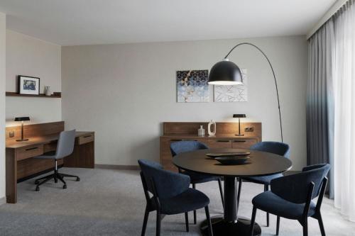 Courtyard by Marriott Munich City East - image 10