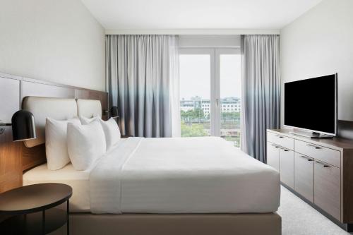 Courtyard by Marriott Munich City East - image 11