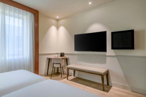 AC Hotel by Marriott Los Vascos