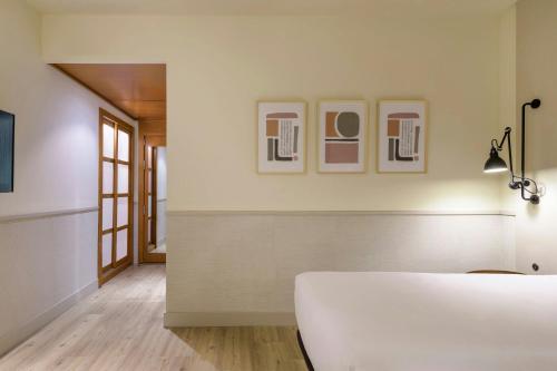 AC Hotel by Marriott Los Vascos