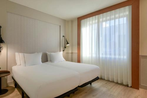 AC Hotel by Marriott Los Vascos