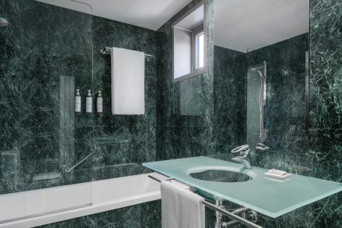 AC Hotel Los Vascos - image 6