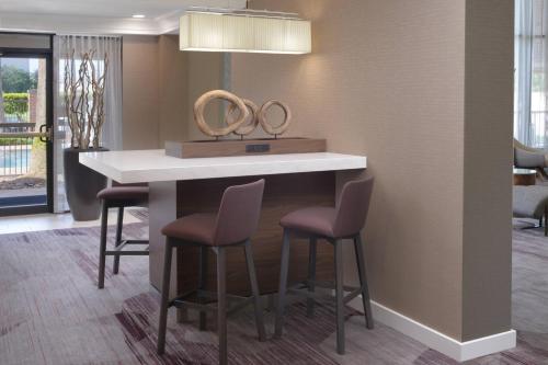 Courtyard by Marriott Houston Northwest - image 12